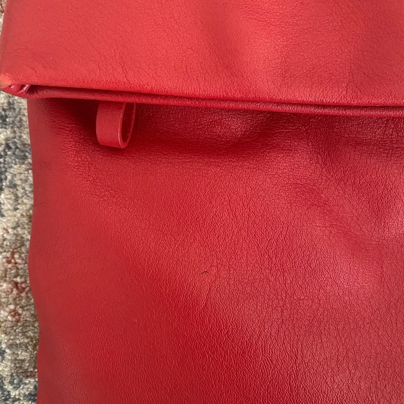 🌹Danier red leather, cross body bag - Picture 2 of 6
